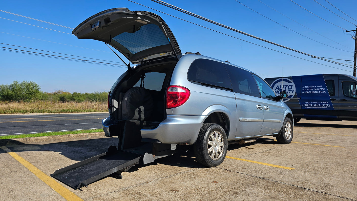 2005 Dodge Grand Caravan