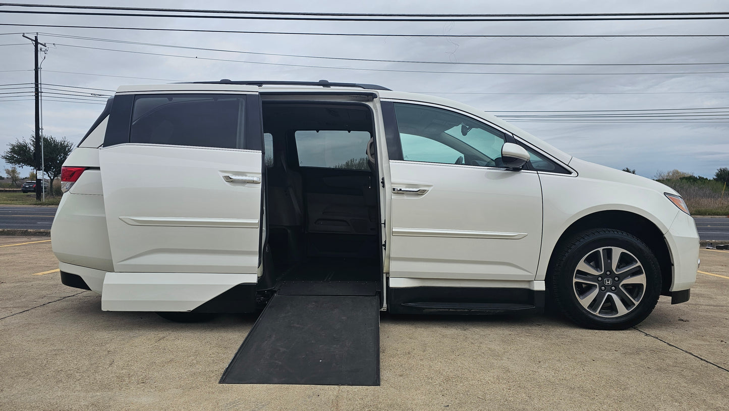 2014 Honda Odyssey Elite