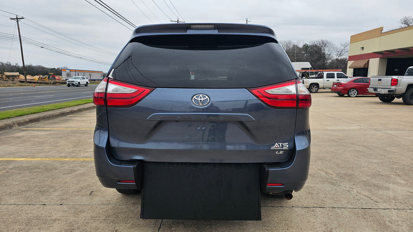 2015 Toyota Sienna LE