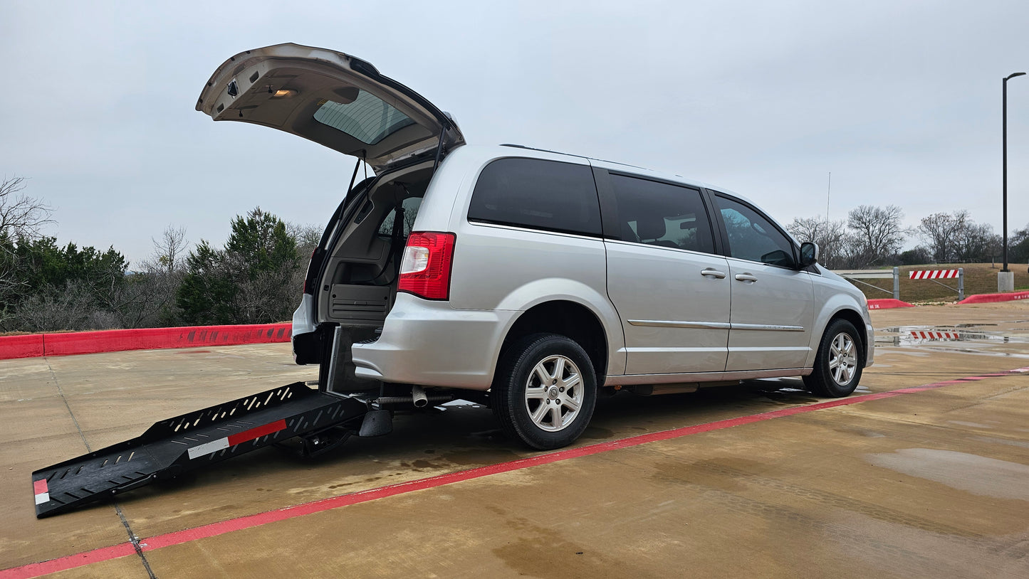 2011 Chrysler Town & Country