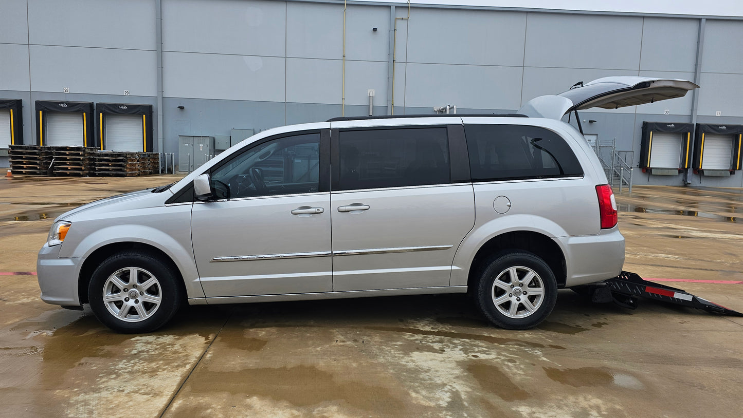 2011 Chrysler Town & Country