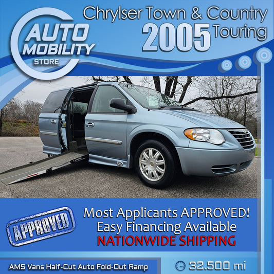 2005 Chrysler Town & Country Touring